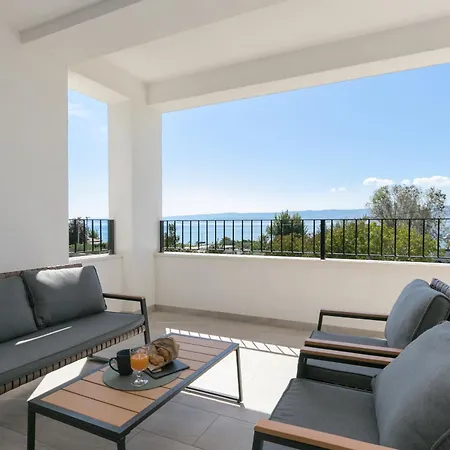 Family Friendly Seaside Duce, - 24876